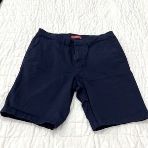 Guess Shorts Size 33